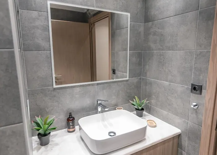 Aurora Apartment, 2 - Cozy, Close To The 马尔马里