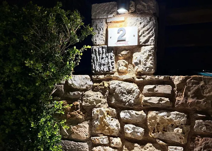 Aurora Apartment, 2 - Cozy, Close To The 公寓 马尔马里