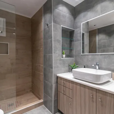 Aurora Apartment, 2 - Cozy, Close To The * Marmari (Kos)