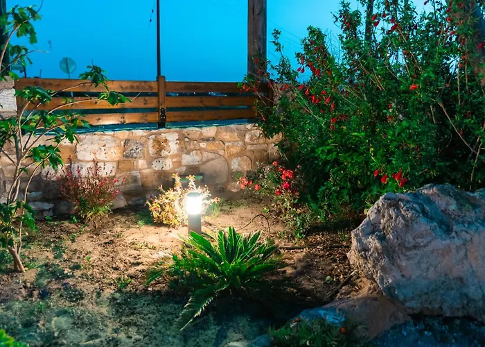 Aurora Apartment, 2 - Cozy, Close To The * Marmari (Kos)